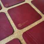 20240221_145904 Personalisiertes Mousepad aus echtem Leder – mit Gravur von Namen, Initialen oder Logo