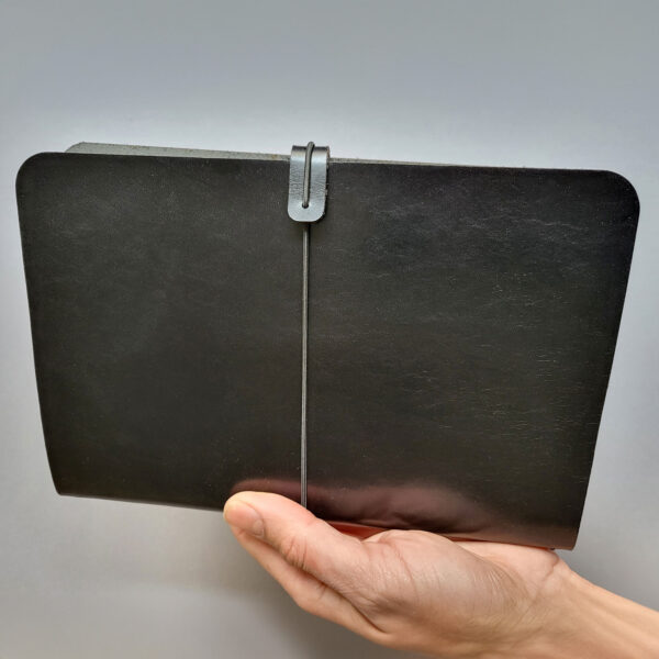 Notizbuchhülle_3 personalisiertes Notizbuch Leder A5 - Ledereinband & nachfüllbar