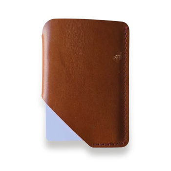 Slim Wallet Ultra Slim aus pflanzlich gegerbtem Leder in Braun, handgefertigt bei sueco München